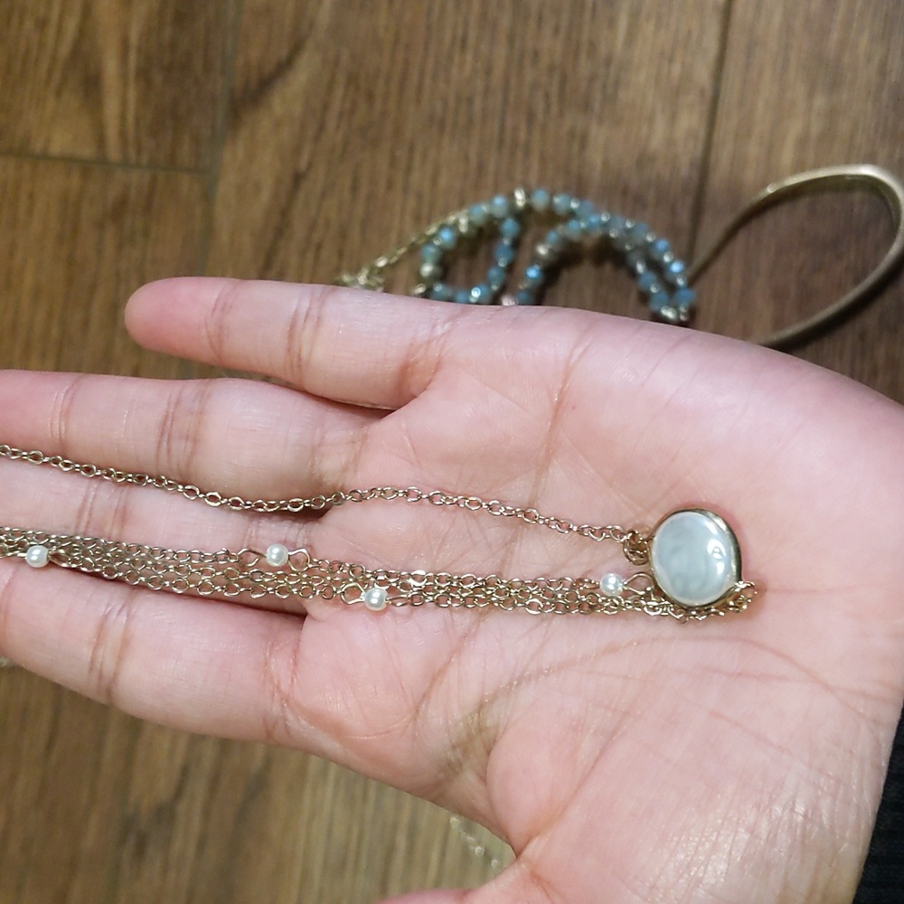 Assorted Necklaces - Picture 6 of 6